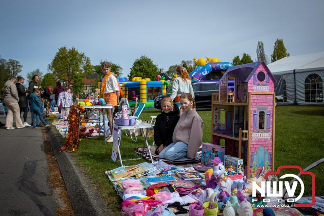 ’t Harde kleurt oranje, gezelligheid op z’n best tijdens Koningsdag 2026! - &copy; NWVFoto.nl